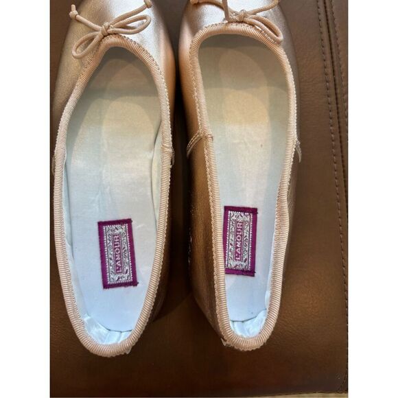 NWOB L’amour gold ballet flats, Sz 2, $78 - Picture 3 of 7